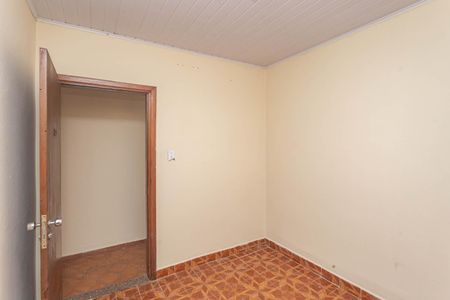 Quarto 2 de casa à venda com 2 quartos, 70m² em Jardim Maria Estela, São Paulo