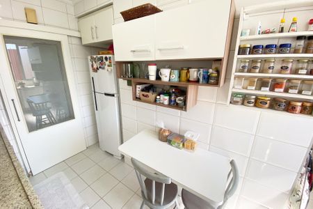 Apartamento à venda com 100m², 3 quartos e 1 vaga Apartamento à venda com 100m², 3 quartos e 1 vagacozinha