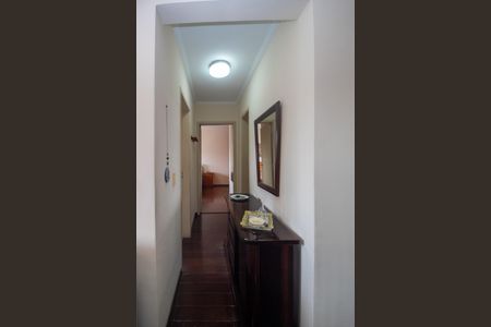 Apartamento à venda com 57m², 2 quartos e 1 vaga Apartamento à venda com 57m², 2 quartos e 1 vagaCorredor