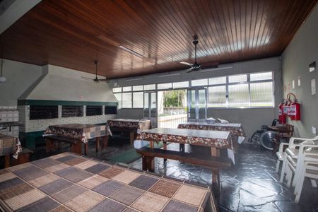 Apartamento à venda com 57m², 2 quartos e 1 vaga Apartamento à venda com 57m², 2 quartos e 1 vagaÁrea comum - Salão de festas