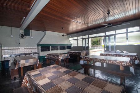 Apartamento à venda com 57m², 2 quartos e 1 vaga Apartamento à venda com 57m², 2 quartos e 1 vagaÁrea comum - Salão de festas