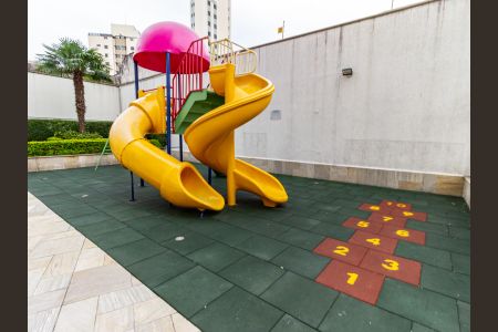 Apartamento à venda com 79m², 3 quartos e 2 vagasÁrea comum - Playground