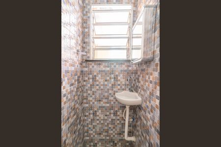 Banheiro de casa para alugar com 1 quarto, 40m² em Jardim Vergueiro, São Paulo