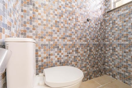 Banheiro de casa para alugar com 1 quarto, 40m² em Jardim Vergueiro, São Paulo