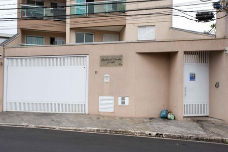 Apartamento à venda com 52m², 2 quartos e 1 vagaFachada e portaria