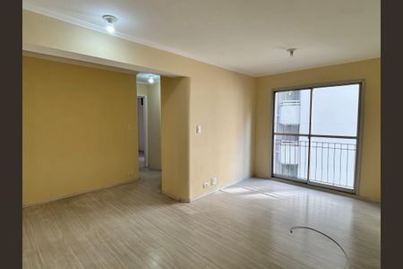 Sala de apartamento para alugar com 2 quartos, 60m² em Parque Imperial, São Paulo