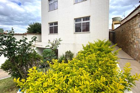 Apartamento à venda com 75m², 3 quartos e 1 vaga Apartamento à venda com 75m², 3 quartos e 1 vagaÁrea comum - Jardim