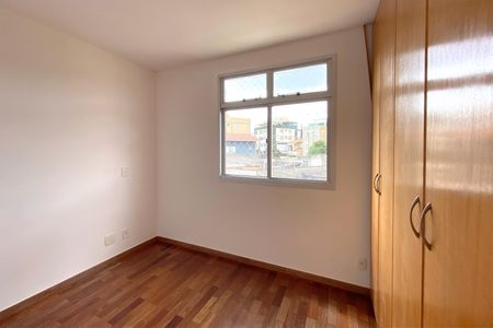 Apartamento à venda com 75m², 3 quartos e 1 vaga Apartamento à venda com 75m², 3 quartos e 1 vagaQuarto 2