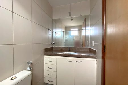 Apartamento à venda com 75m², 3 quartos e 1 vaga Apartamento à venda com 75m², 3 quartos e 1 vagaBanheiro da Suíte