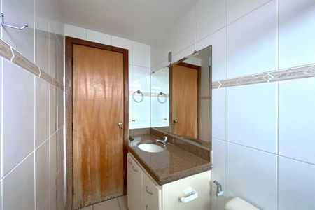 Apartamento à venda com 75m², 3 quartos e 1 vaga Apartamento à venda com 75m², 3 quartos e 1 vagaBanheiro