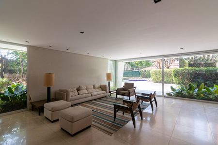 Apartamento à venda com 237m², 4 quartos e 3 vagas Apartamento à venda com 237m², 4 quartos e 3 vagasÁrea comum - Salão de festas