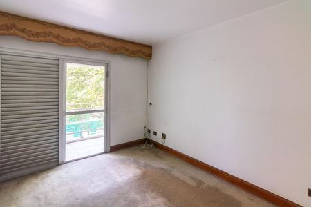 Apartamento à venda com 237m², 4 quartos e 3 vagas Apartamento à venda com 237m², 4 quartos e 3 vagasSuíte 2