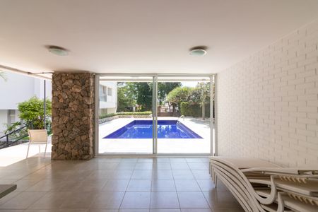 Apartamento à venda com 237m², 4 quartos e 3 vagas Apartamento à venda com 237m², 4 quartos e 3 vagasÁrea comum - Churrasqueira