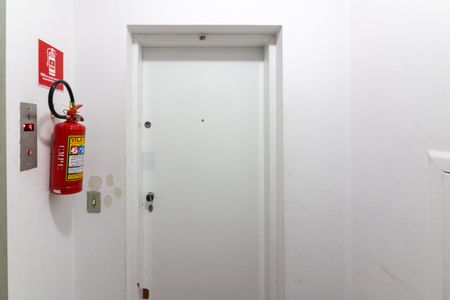 Apartamento à venda com 237m², 4 quartos e 3 vagas Apartamento à venda com 237m², 4 quartos e 3 vagasHall Privativo - Elevador Privativo