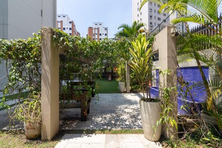 Apartamento à venda com 237m², 4 quartos e 3 vagas Apartamento à venda com 237m², 4 quartos e 3 vagasÁrea comum