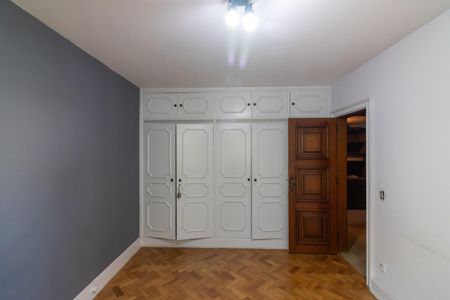 Apartamento à venda com 237m², 4 quartos e 3 vagas Apartamento à venda com 237m², 4 quartos e 3 vagasQuarto 2