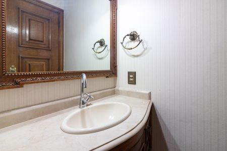 Apartamento à venda com 237m², 4 quartos e 3 vagas Apartamento à venda com 237m², 4 quartos e 3 vagasLavabo