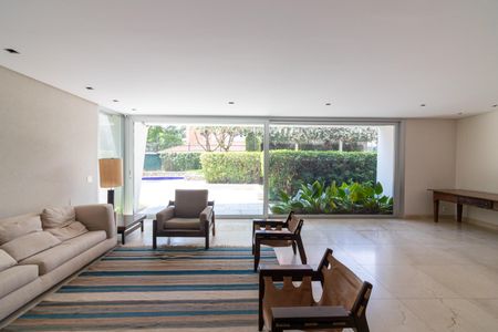 Apartamento à venda com 237m², 4 quartos e 3 vagas Apartamento à venda com 237m², 4 quartos e 3 vagasÁrea comum - Salão de festas