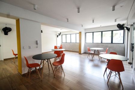 Apartamento à venda com 26m², 1 quarto e sem vaga Apartamento à venda com 26m², 1 quarto e sem vagaSalão de festas