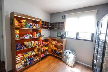 Apartamento à venda com 26m², 1 quarto e sem vaga Apartamento à venda com 26m², 1 quarto e sem vagaMercado