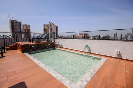 Apartamento à venda com 26m², 1 quarto e sem vaga Apartamento à venda com 26m², 1 quarto e sem vagaPiscina