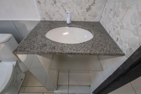 Banheiro de casa à venda com 1 quarto, 35m² em Cipava, Osasco