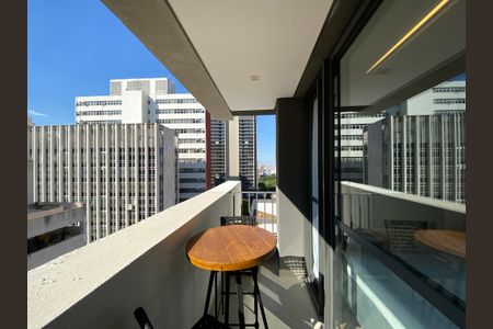 Studio para alugar com 25m², 1 quarto e sem vaga Studio para alugar com 25m², 1 quarto e sem vagaVaranda Studio