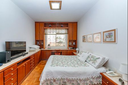 Casa à venda com 291m², 3 quartos e 4 vagas Casa à venda com 291m², 3 quartos e 4 vagasSuíte