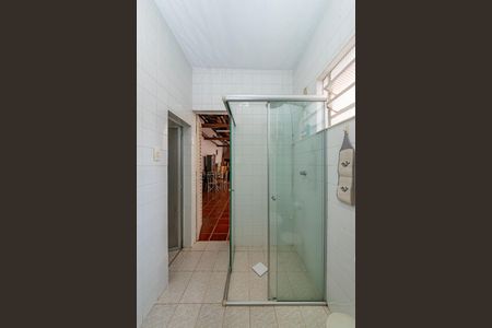 Casa à venda com 291m², 3 quartos e 4 vagas Casa à venda com 291m², 3 quartos e 4 vagasBanheiro Social 2