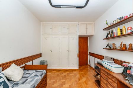 Casa à venda com 291m², 3 quartos e 4 vagas Casa à venda com 291m², 3 quartos e 4 vagasQuarto 3