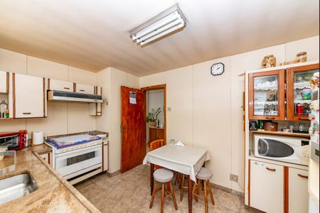 Casa à venda com 291m², 3 quartos e 4 vagas Casa à venda com 291m², 3 quartos e 4 vagasCozinha