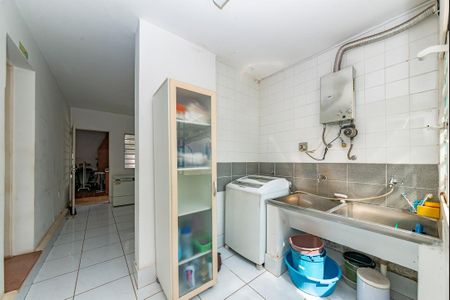 Casa à venda com 291m², 3 quartos e 4 vagas Casa à venda com 291m², 3 quartos e 4 vagasÁrea de Serviço