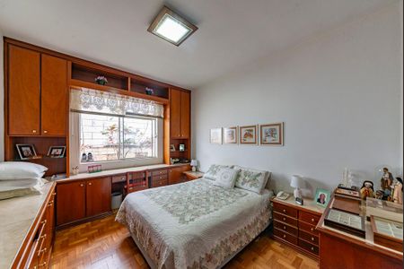 Casa à venda com 291m², 3 quartos e 4 vagas Casa à venda com 291m², 3 quartos e 4 vagasSuíte