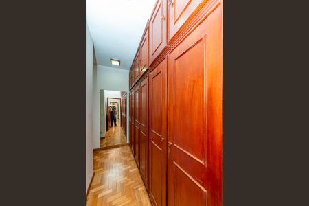 Casa à venda com 291m², 3 quartos e 4 vagas Casa à venda com 291m², 3 quartos e 4 vagasSuíte