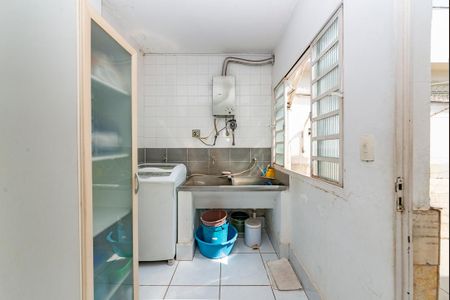 Casa à venda com 291m², 3 quartos e 4 vagas Casa à venda com 291m², 3 quartos e 4 vagasÁrea de Serviço