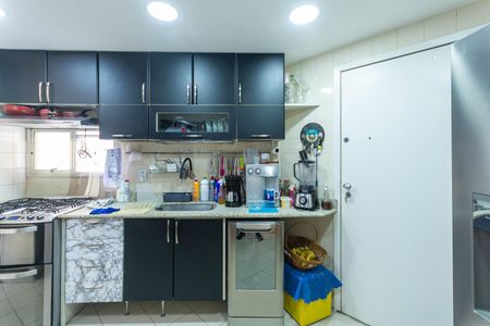 Apartamento à venda com 196m², 3 quartos e 1 vagaCozinha