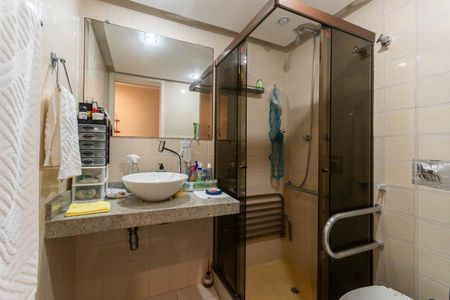 Apartamento à venda com 196m², 3 quartos e 1 vagaBanheiro 1