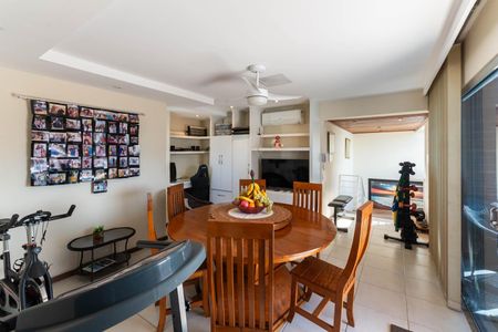 Apartamento à venda com 196m², 3 quartos e 1 vagaCobertura