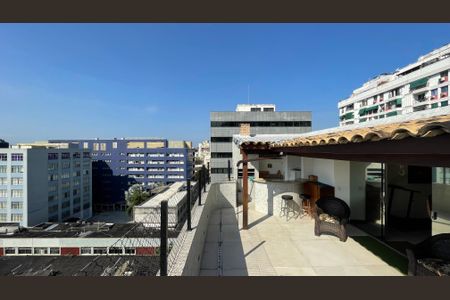 Apartamento à venda com 196m², 3 quartos e 1 vaga Apartamento à venda com 196m², 3 quartos e 1 vagaCobertura