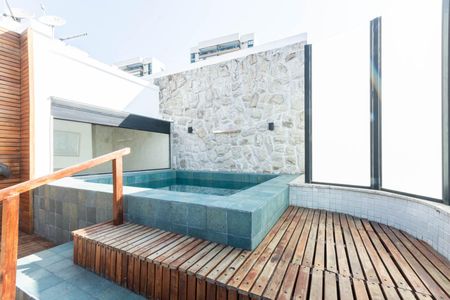 Apartamento à venda com 196m², 3 quartos e 1 vagaCobertura