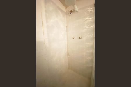 Apartamento à venda com 80m², 2 quartos e 1 vagaBanheiro Corredor