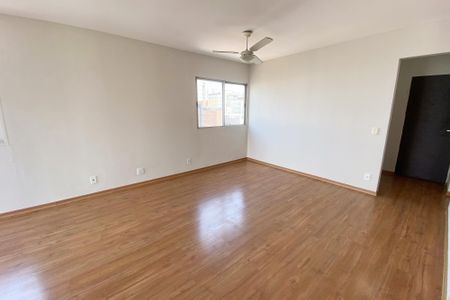 Apartamento à venda com 80m², 2 quartos e 1 vagaSala