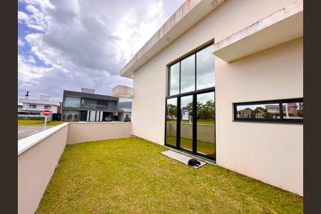 Casa de condomínio para alugar com 186m², 4 quartos e 2 vagasJardim