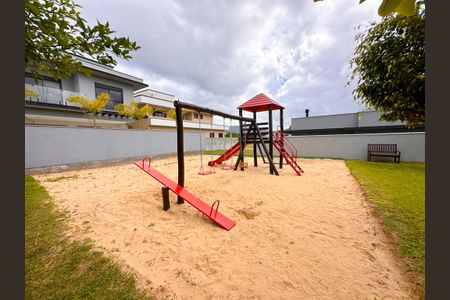 Casa de condomínio para alugar com 186m², 4 quartos e 2 vagasPlayground