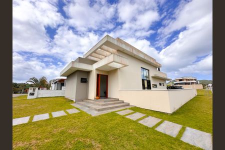 Casa de condomínio para alugar com 186m², 4 quartos e 2 vagasFachada