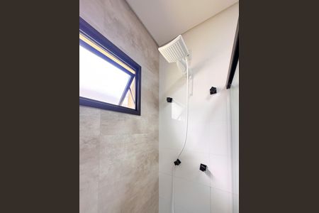 Casa de condomínio para alugar com 186m², 4 quartos e 2 vagasBanheiro da Suíte