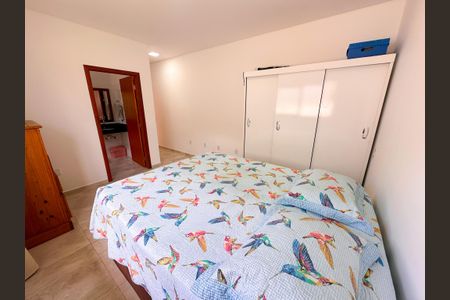 Casa de condomínio para alugar com 186m², 4 quartos e 2 vagasSuíte