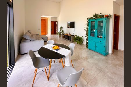 Casa de condomínio para alugar com 186m², 4 quartos e 2 vagasSala de Jantar