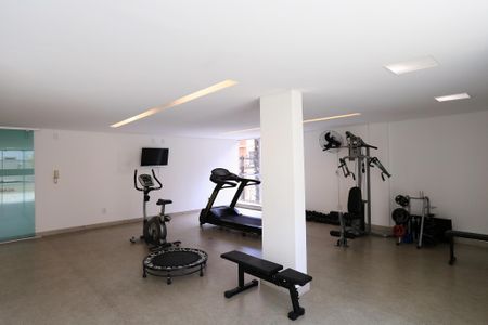 Apartamento à venda com 70m², 2 quartos e 2 vagas Apartamento à venda com 70m², 2 quartos e 2 vagasÁrea comum - Academia