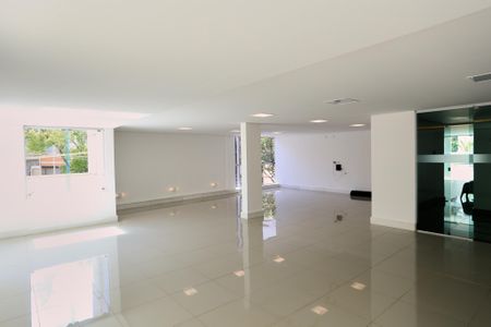Apartamento à venda com 70m², 2 quartos e 2 vagas Apartamento à venda com 70m², 2 quartos e 2 vagasÁrea comum - Salão de festas
